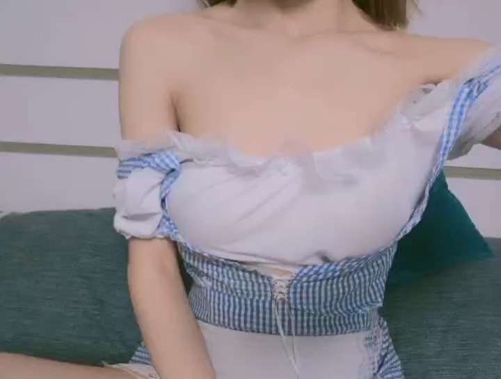 主播 榴莲美少女 微信福利合集原版 [14V]