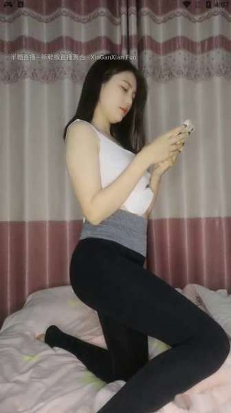 女神主播 极品健身女神 子语吖 超高收费房 [3V/1.25G]