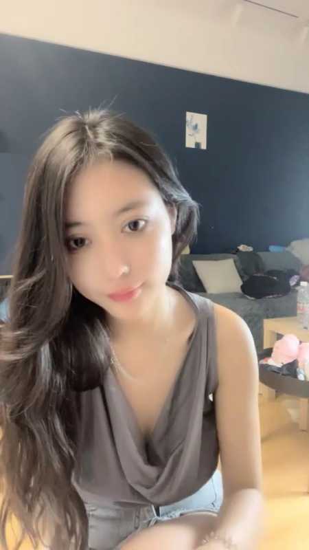 万人求的极品绿播女神 恩惠 终于放飞自我 [4V/4G]