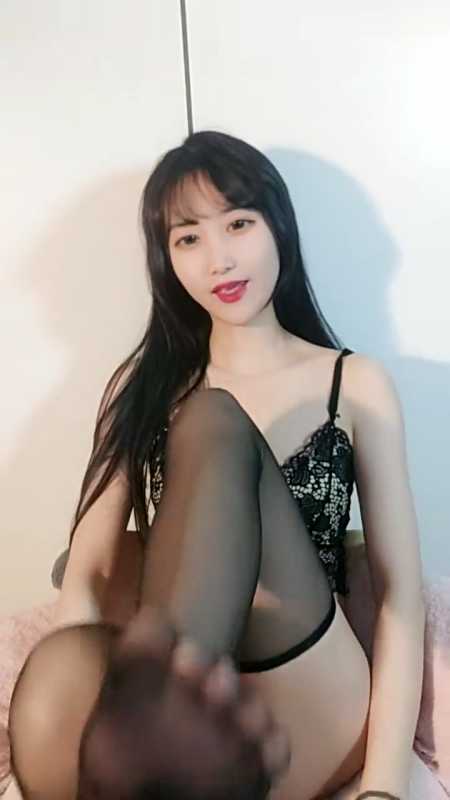 高跟长腿超美温婉校花女神 星星失眠了 20小时合集 [13V/11.3G]