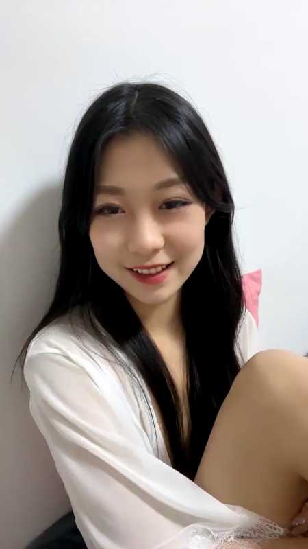 大长腿超高颜值妹子 十分美 [11V/5.13G]