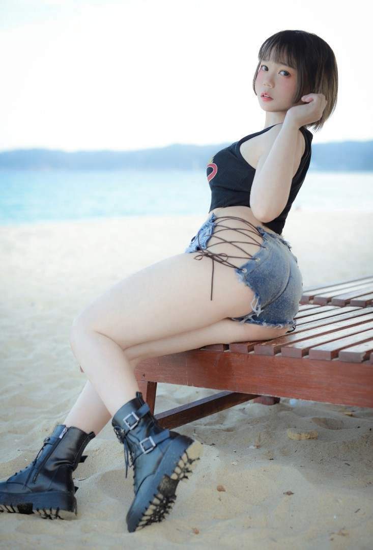 きょう肉肉 女仆娘 [40P+2V/270M]