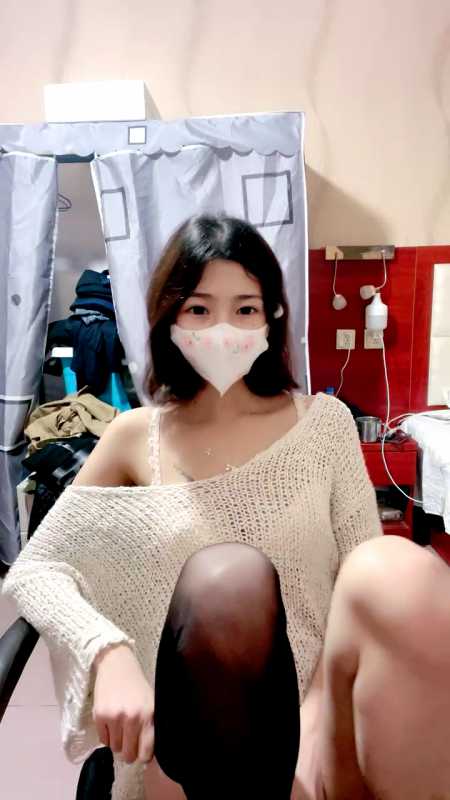 超可爱清纯的萌妹子 小熊美奈子 [5V/2.17G]