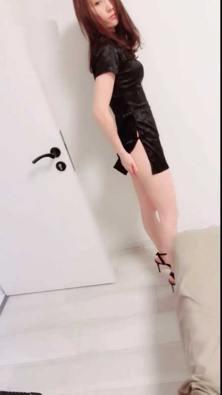 重量级登场3个很极品的美女几十万人围观 周导 [6V/3.2G]