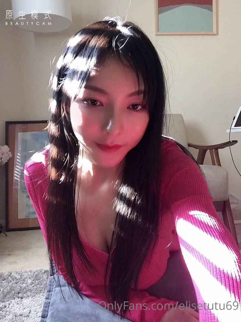 谭晓彤 (兔兔OnlyFans) 视频合集 [21P+11V/5.44G]