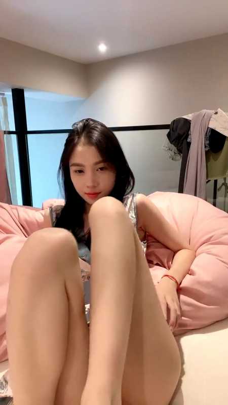 高颜值超高人气女神 小悦悦 20小时合集 [26V/10G]