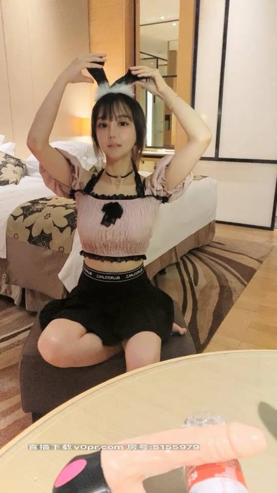 高颜值美女 新人试镜 多天收费房福利合集 [21V/22G]