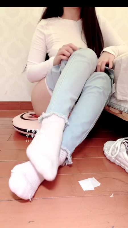 许愿 未流出家庭主妇被老师威胁 [1V/346M]