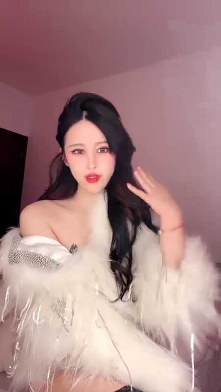 贵妇气质高颜值大长腿美人 奶油草莓 20小时合集 [8V/8.91G]