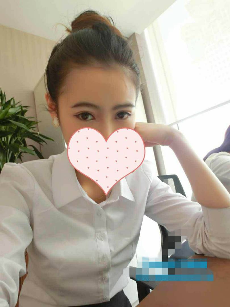 推特黑丝女神Cindy女王尺度私拍 [365P+1V/223M]