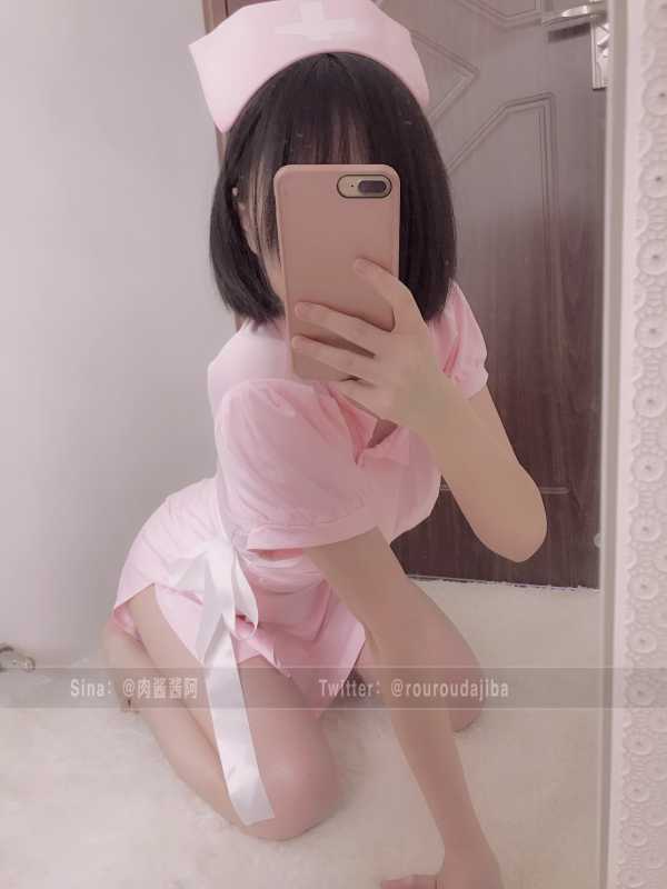 一只肉酱阿 - 粉嫩小护士 [80P+2V/483MB]