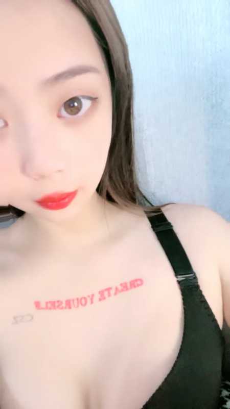 新人露脸身材极品尤物女神 小婷好困 [4V/3.9G]