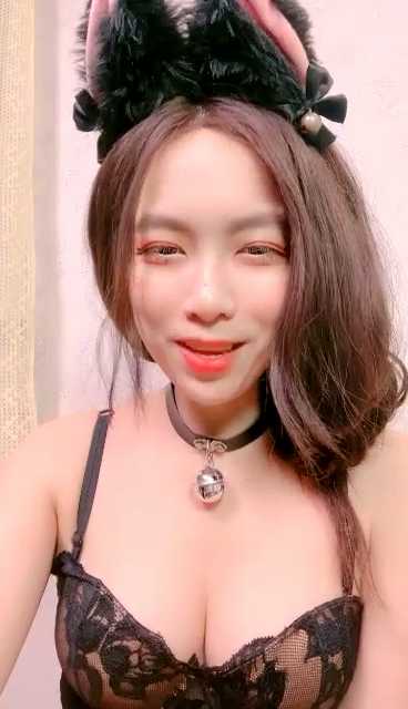 颜值非常高的御姐女神 苏苏豆 20小时合集 [15V/9.62G]