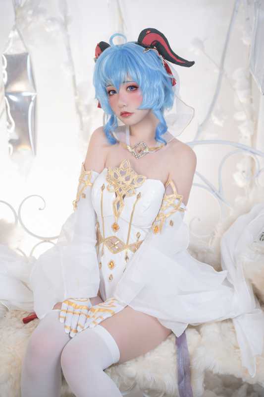 爆机少女喵小吉 冰雪双子 [91P+4V/6.67G]