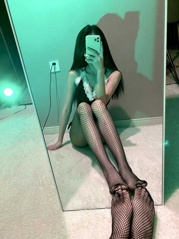 杨冉莹Angel土豪千元定制大尺度 [19P+2V/1.2G]