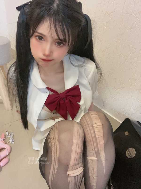 倦倦喵 JK的书包里有什么 [66P+2V/782M]