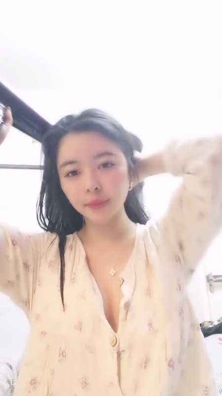绝顶九头身完美御姐女神 人间宝藏 [7V/1.94G]