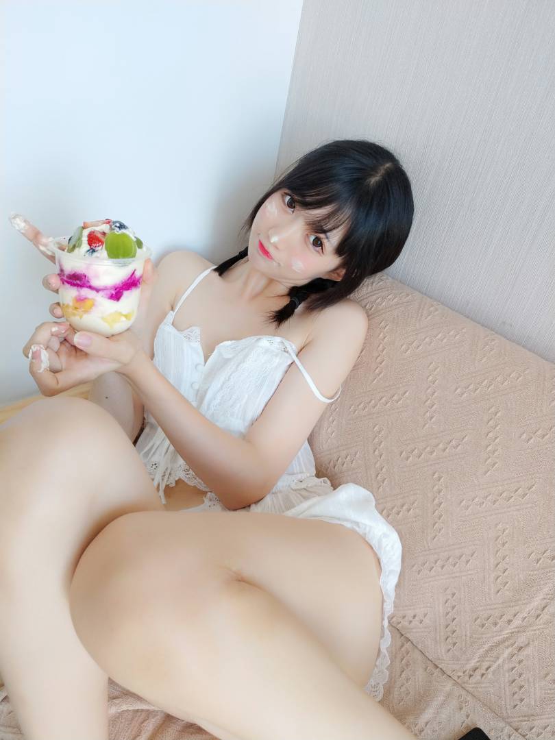 Nagisa魔物喵 8月fantia合集 [3.95G]