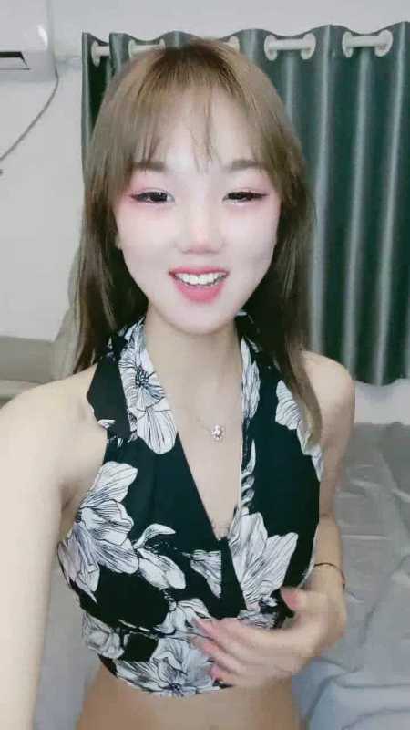 清纯高颜值一字马超惹火美女 木槿柒柒 20小时大合集 [7V/21.5G]