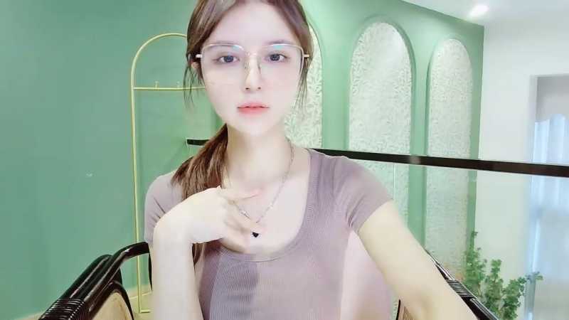 超高颜值极品清纯反差妹子 chaojikeai 20小时合集 [25V/11G]
