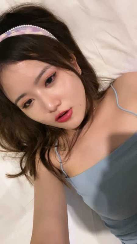 长腿翘臀新人网红女神 久违的小仙女 [7V/2.34G]