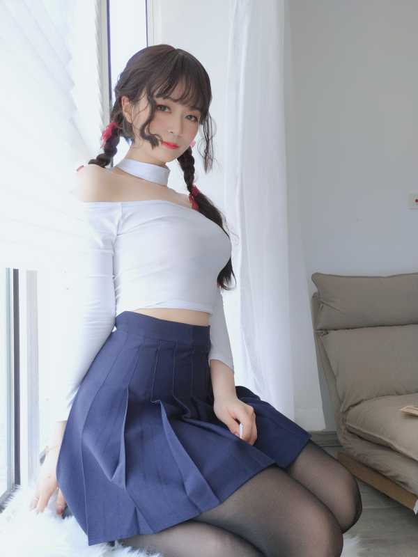 白银81 - 邻家大姐姐的黑丝+DLC [80P+2V/340MB]