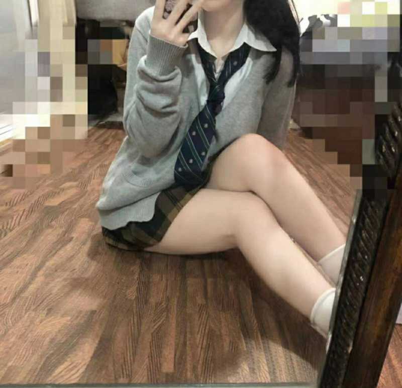 完美身材极品萌妹新人 三角圆 200R内部会员群私拍 [156P+101V756M]