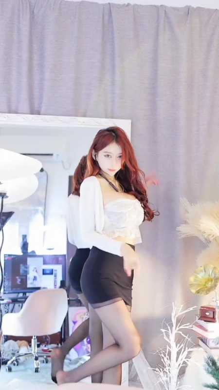 超火女神主播 万0 绝版34部 [34V/4G]
