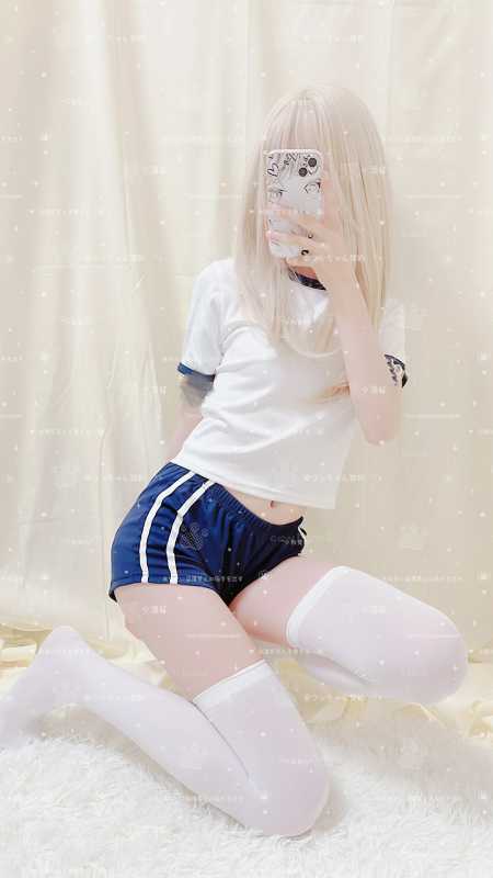 小酒酱 天台小女污 [1V+32P/858M]