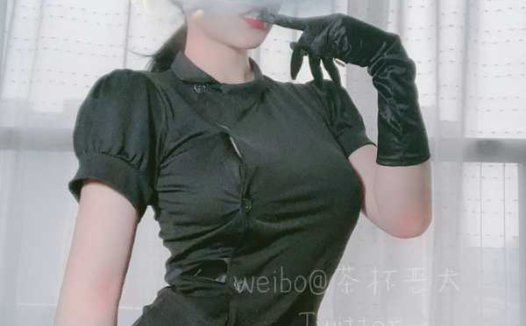 恶犬 – 暗黑色护士套 [29P+3V/385MB]