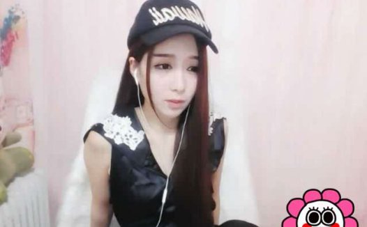 UT清纯女神主播HelloKitty一对一视频 [1V/325mb]