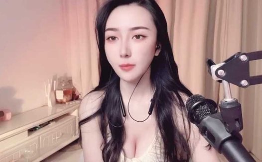 strapchat高颜值女神主播 angela88 [7V/2.93G]