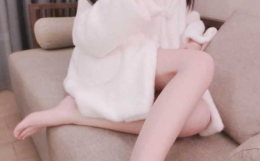 工口小妖精 – 输了麻将在桌上的小豹猫  [52P+1V/173MB]