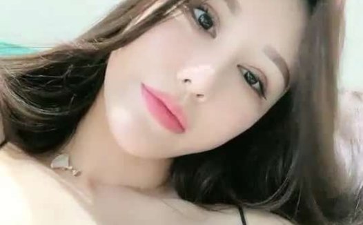 御姐女神 吕美吕 首次高价收费房 [5V/2.4G]