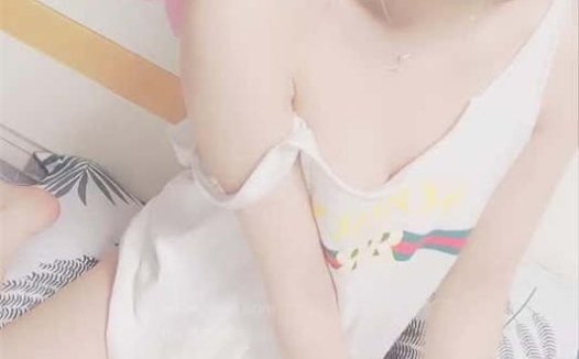 粉嫩清纯系主播 可儿 直播+跑车福利合集 [52V/2.64GB]
