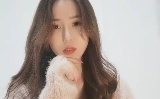 高颜值长腿主播 白水女 6天直播 收费房 合集 [17V/8.1G]