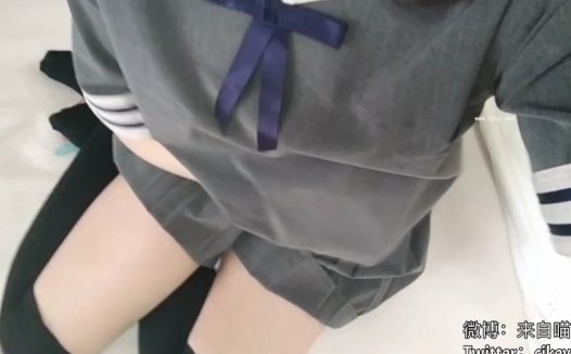 来自喵星的岁酱 JK高筒袜视频 [1V/321M]